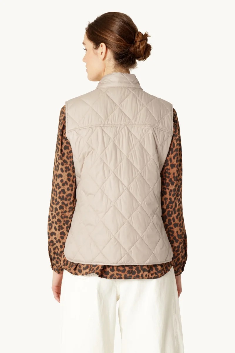Kort Quiltet Vest - Light Camel - Image 4